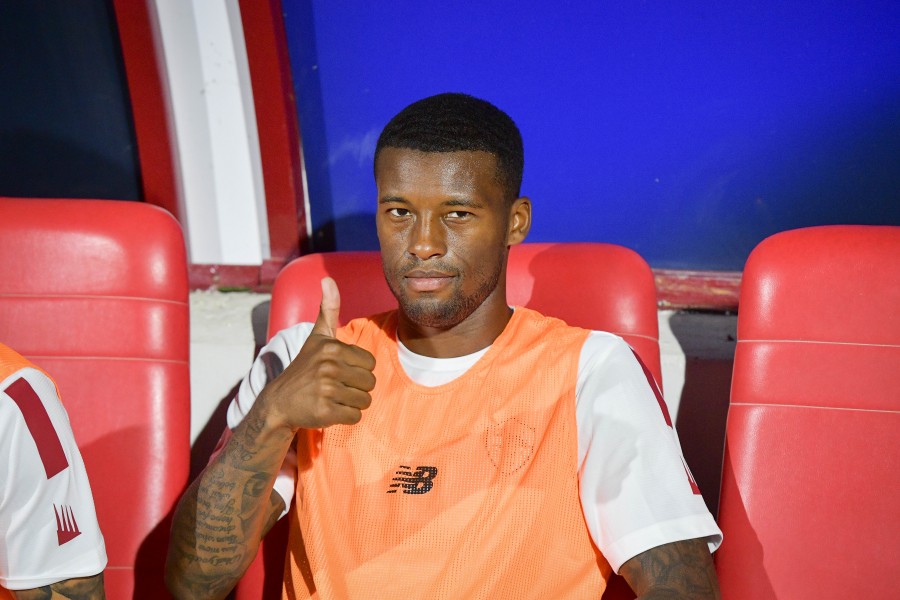 Wijnaldum in panchina durante Salernitana-Roma