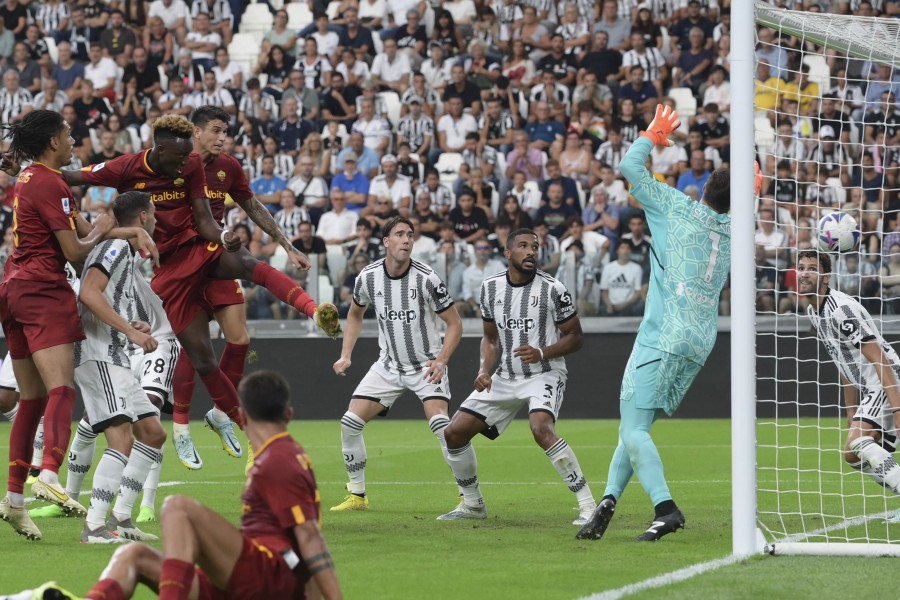 Il gol di Abraham alla Juventus 