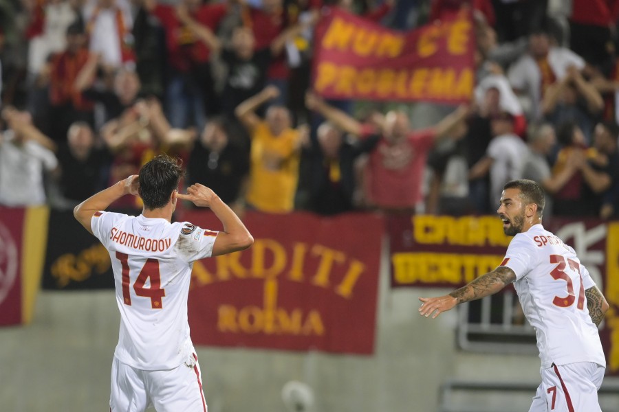 Eldor Shomurodov esulta per il gol del momentaneo pareggio segnato in Europa League contro il Ludogorets