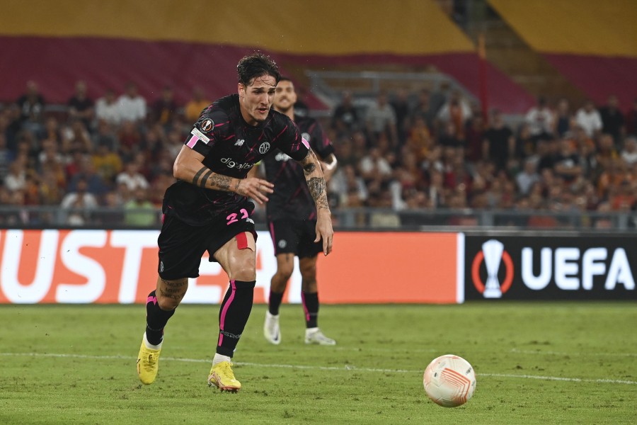 Zaniolo in azione con la terza maglia della Roma contro L'Helsinki