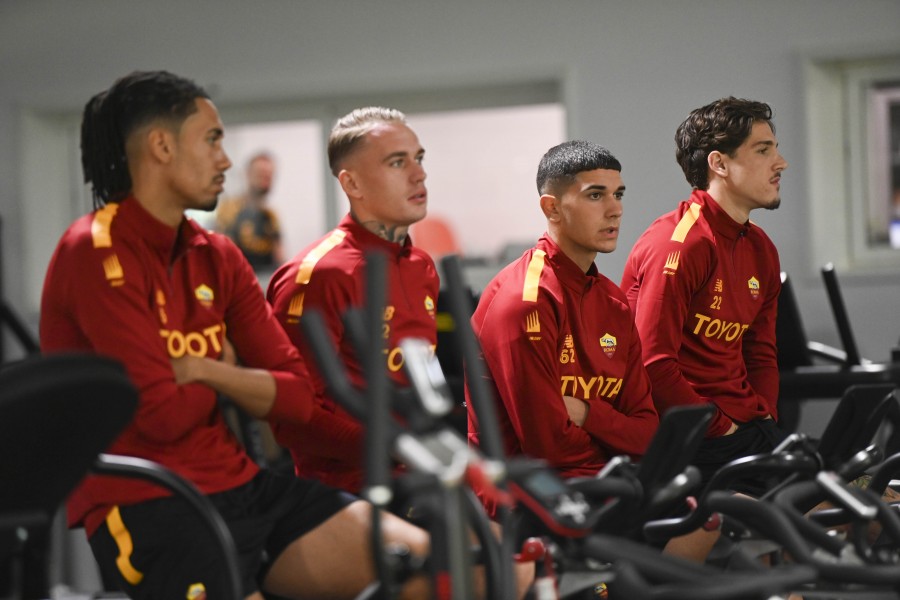 Karsdorp, Zaniolo, Volpato e Smalling a Trigoria