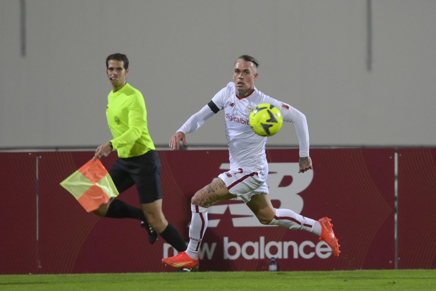 Rick Karsdorp in azione contro il Cadiz