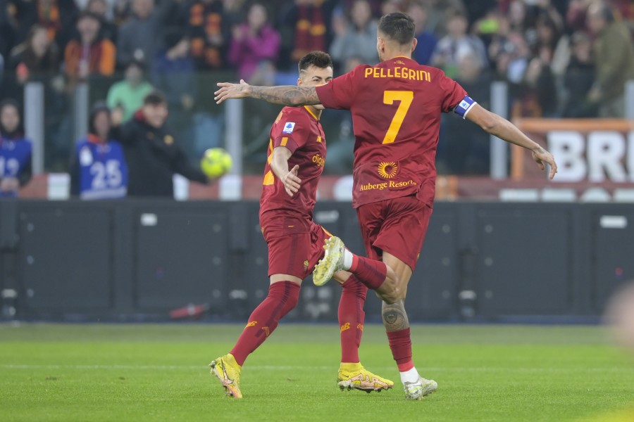 Pellegrini esulta con El Shaarawy