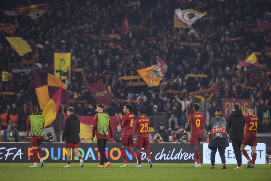 La Roma sotto la Curva Sud