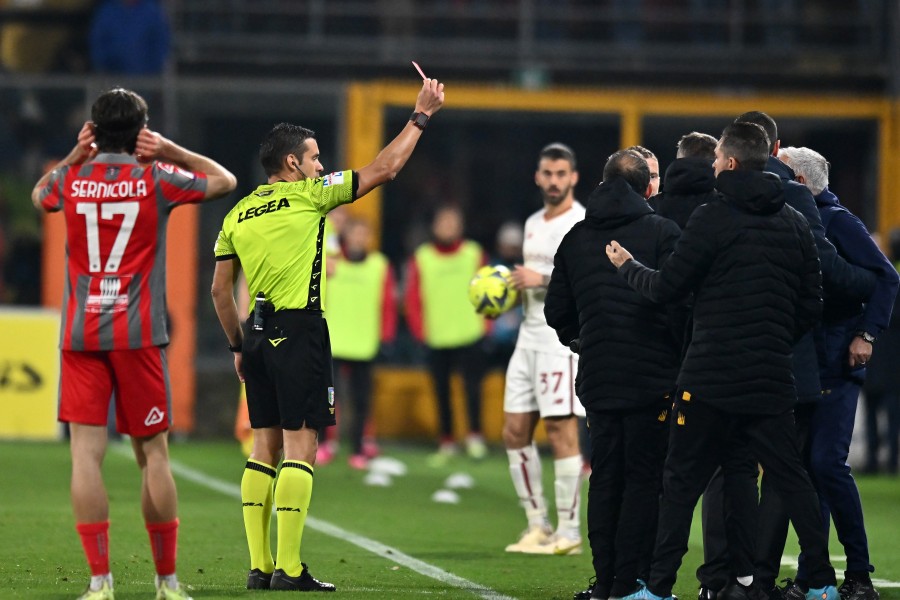 José Mourinho al momento dell'espulsione in Cremonese-Roma