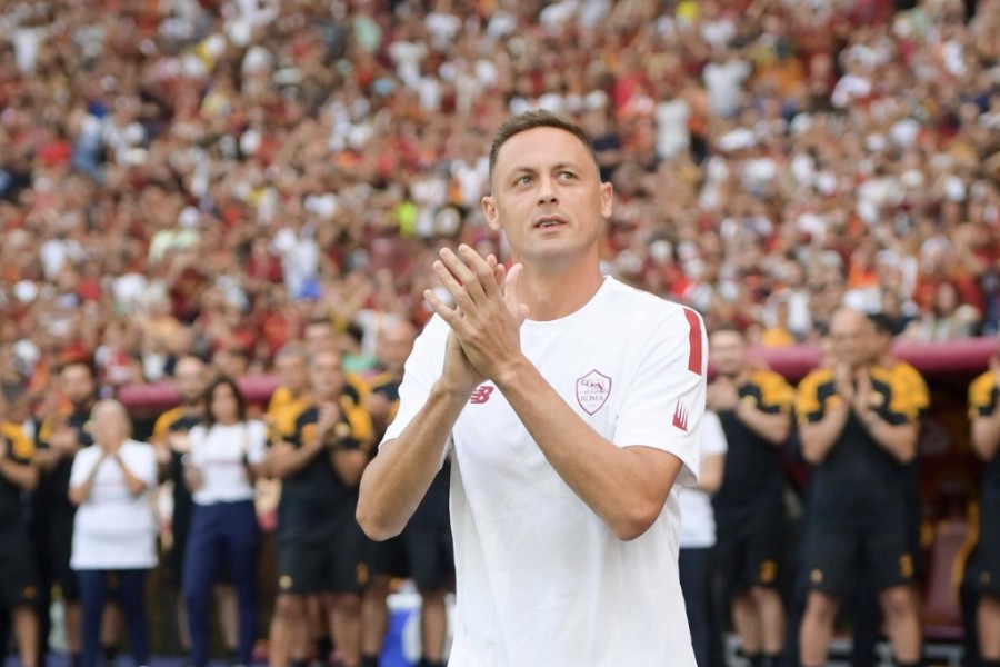 Matic alla presentazione della squadra contro lo Shakhtar