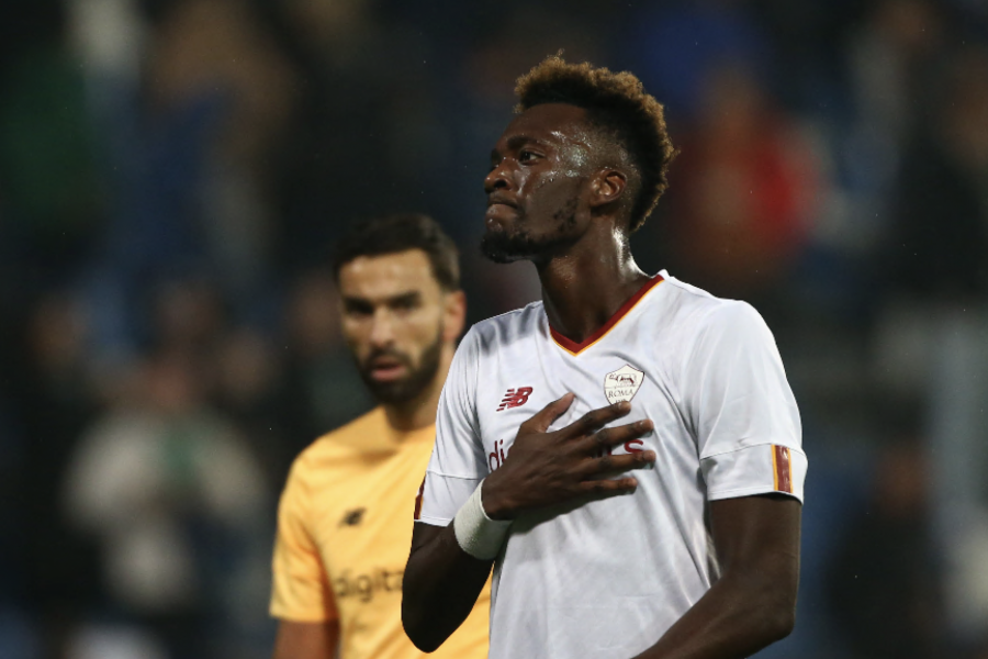 Abraham con la maglia della Roma