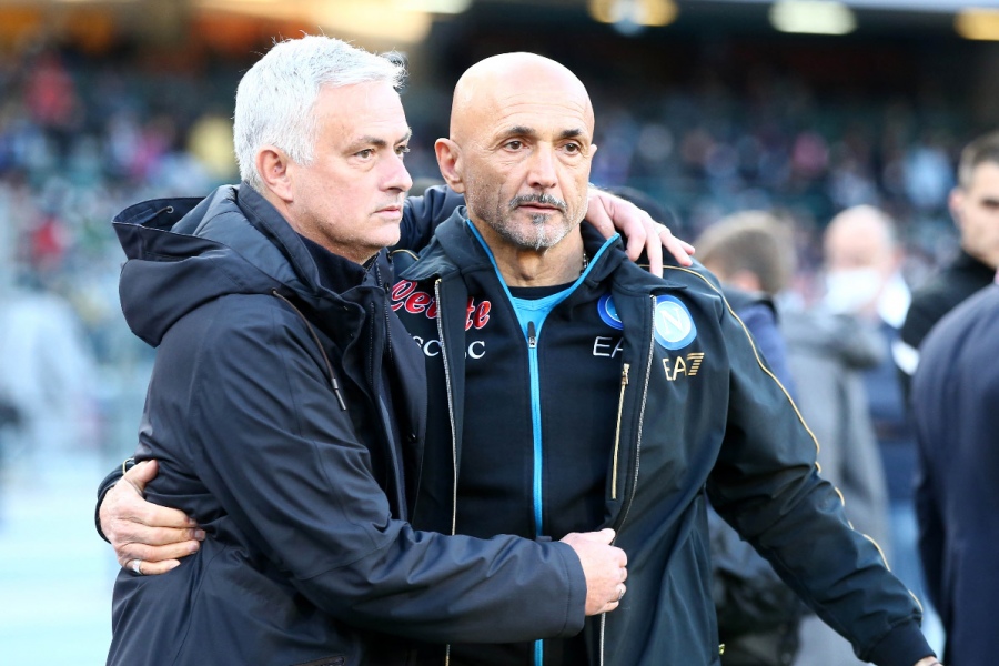 Mourinho e Spalletti abbracciati al Maradona prima del confronto dello scorso anno