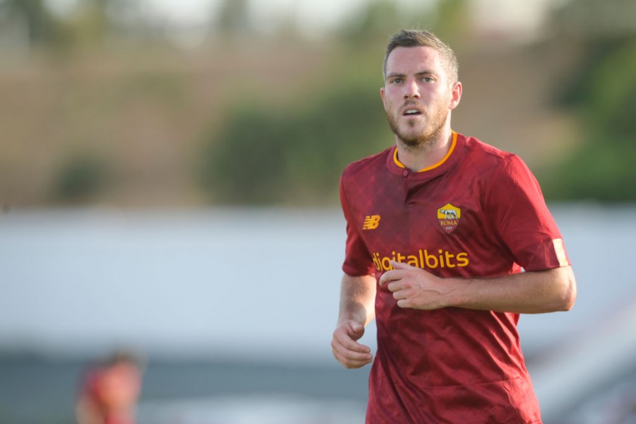 Jordan Veretout con la maglia dell'AS Roma