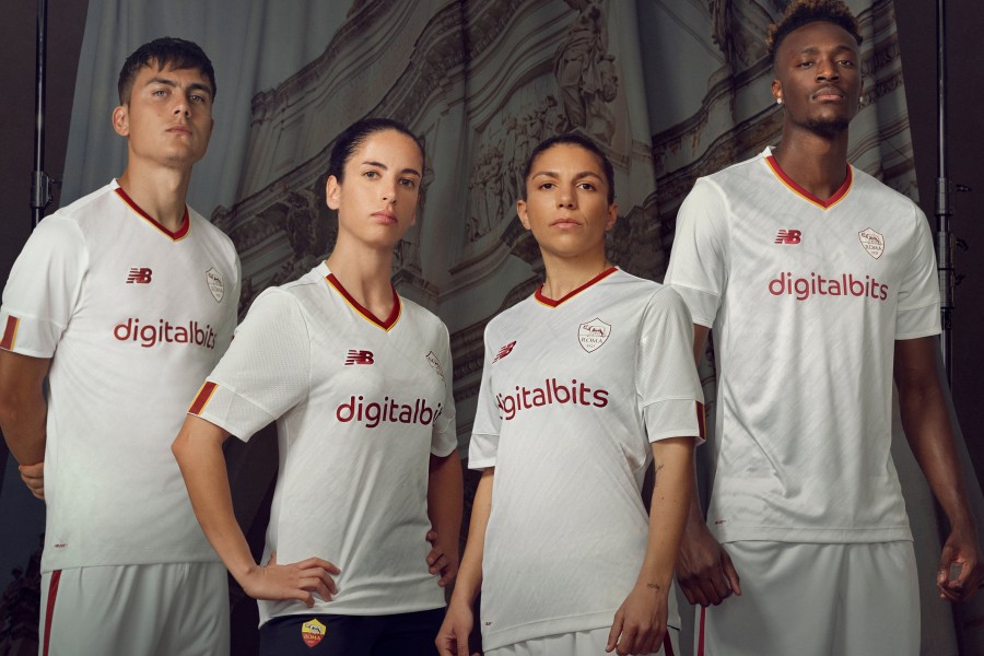 La nuova maglia away della Roma 22-23