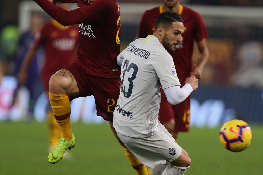 Zaniolo a contrasto con D'Ambrosio in quel Roma-Inter