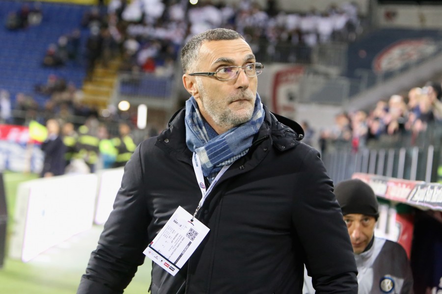 Giuseppe Bergomi a bordocampo durante una partita