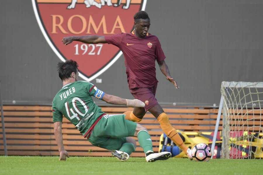 Moustapha Seck con la maglia giallorossa 