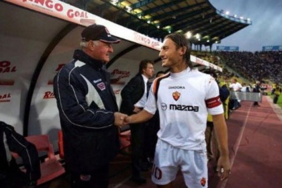 Mazzone e Totti durante una partita