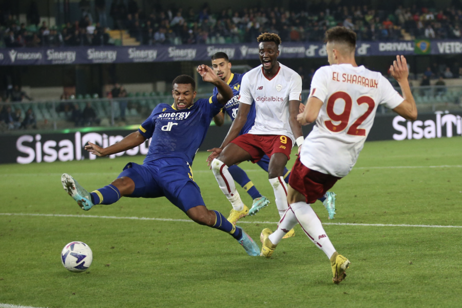 El Shaarawy scoring the 3-1 goal in Verona