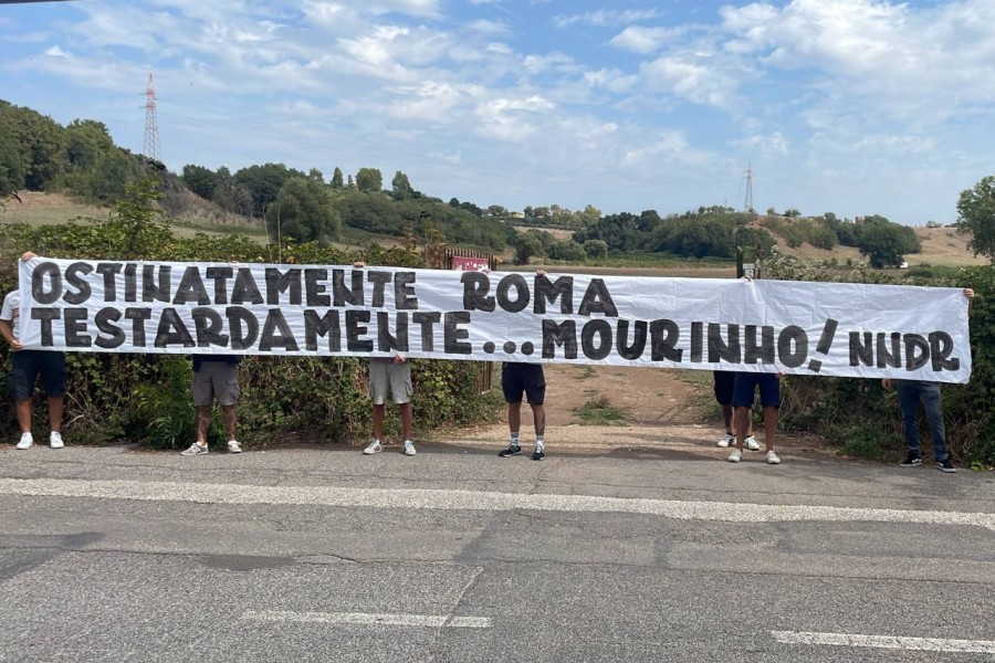 Striscione per Mourinho