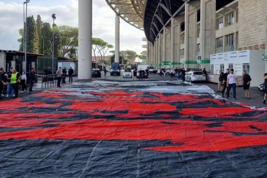 La scenografia dei tifosi dello Slavia Praga