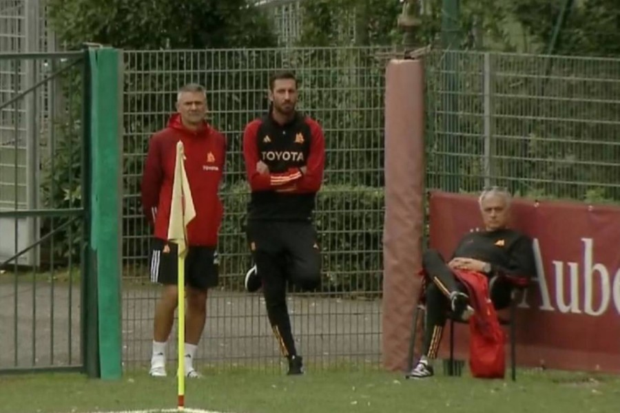 Mourinho e Foti assistono al match