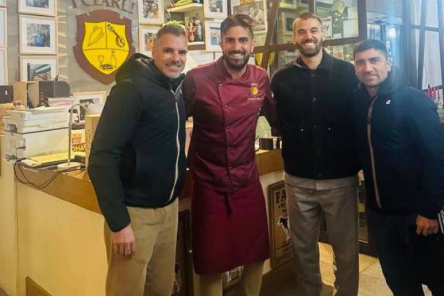 Spinazzola insieme a Pizarro e Perrotta