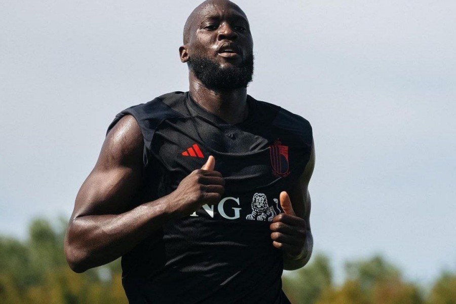 Romelu Lukaku sotto la Curva Sud