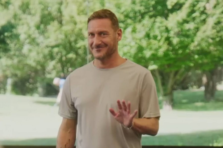 Totti durante lo spot