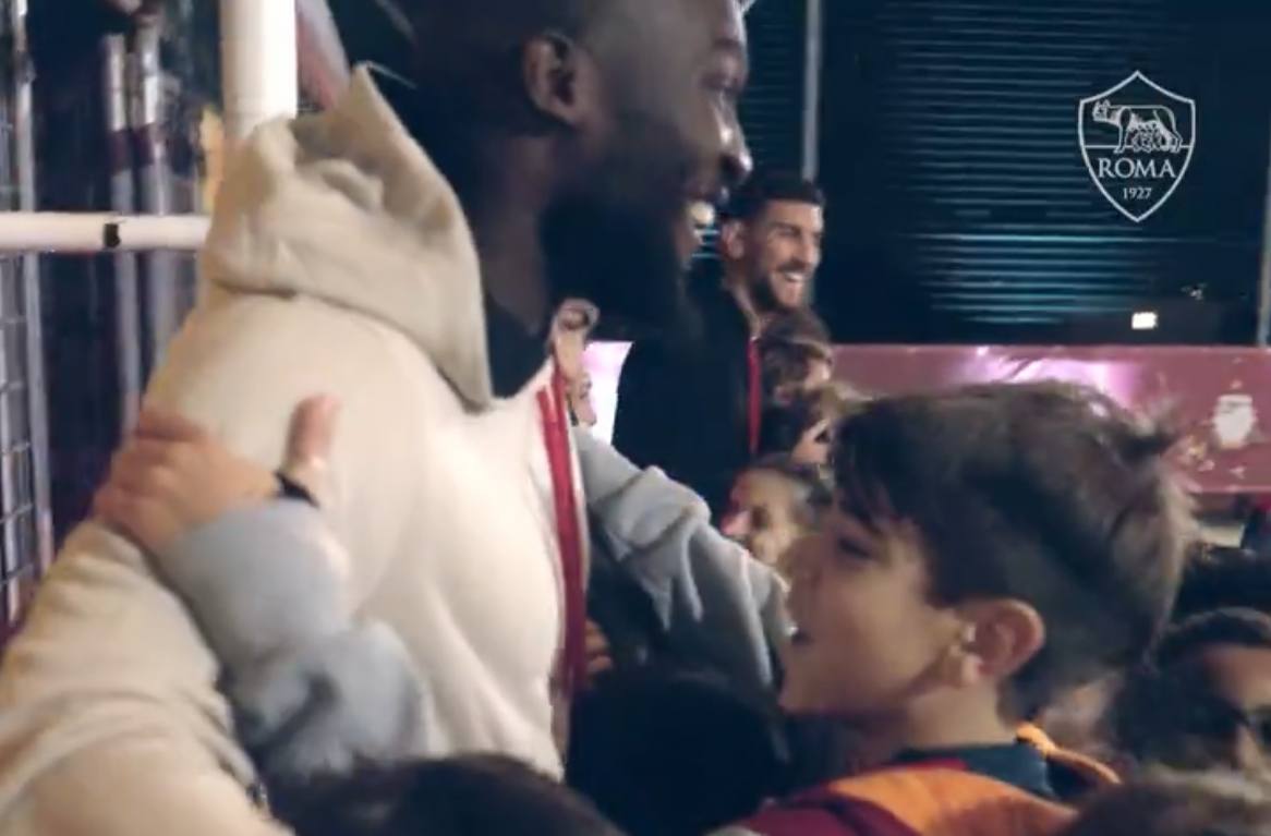 Lukaku incontro tifosi