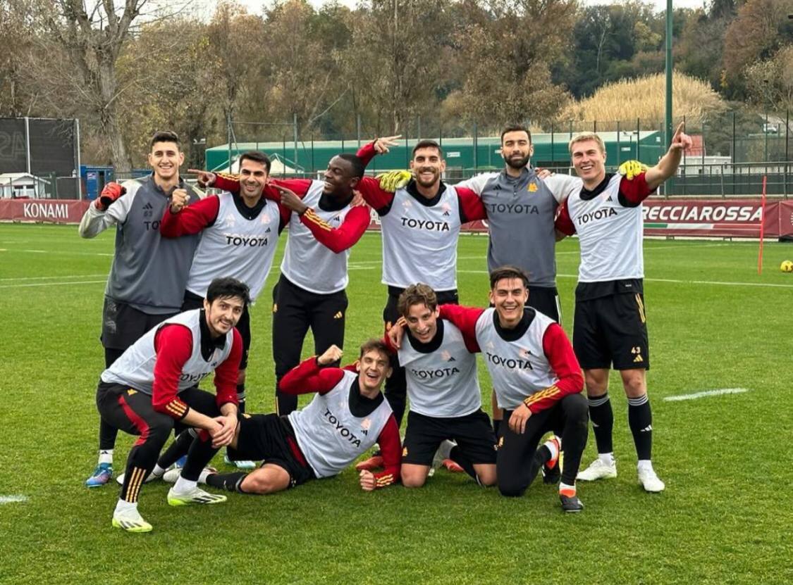 La squadra vincente nella partitella durante la seduta odierna