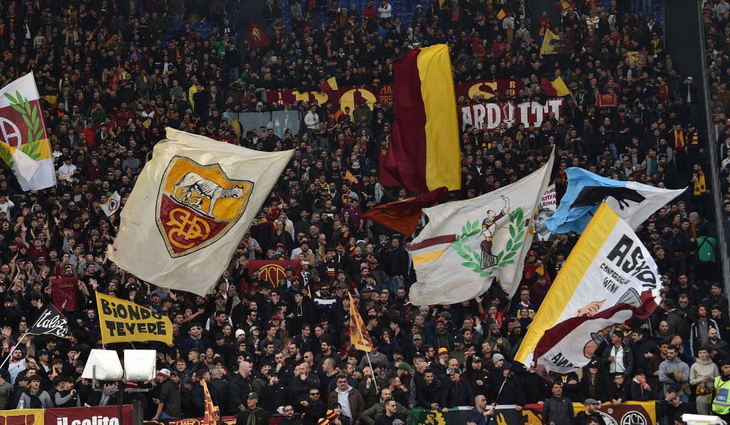 Le bandiere della Curva Sud