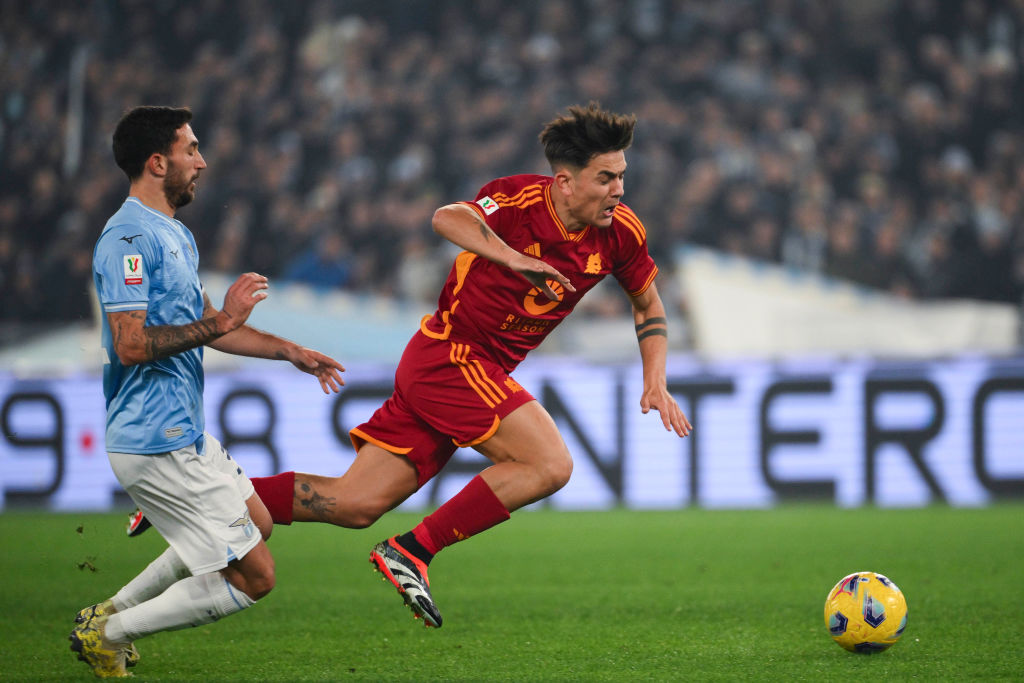 Dybala in campo contro la Lazio