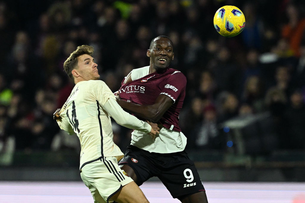 Diego Llorente in azione con la maglia della Roma