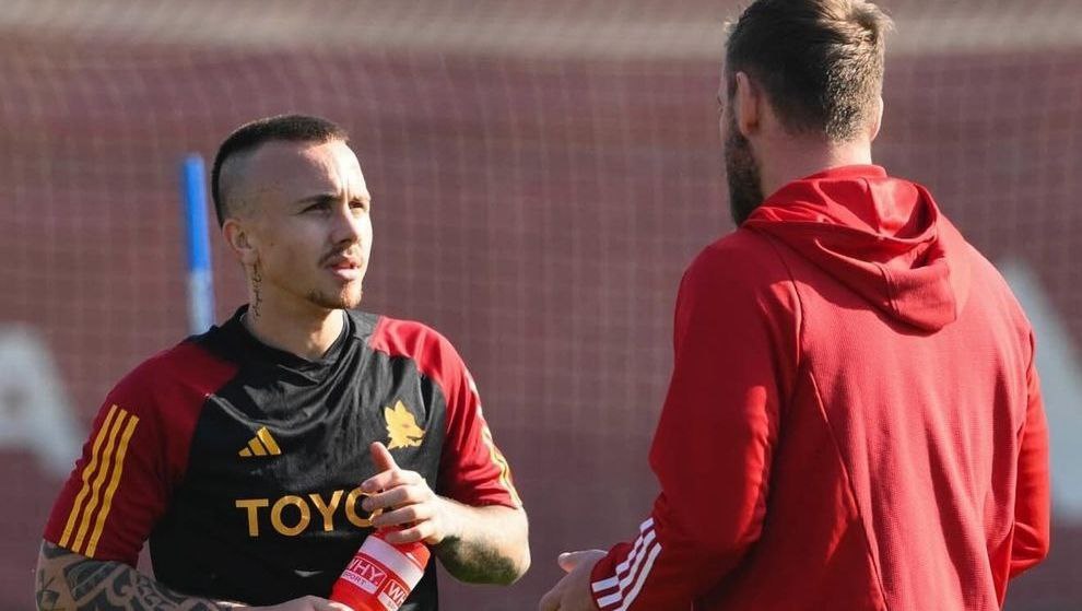 Angelino parla con De Rossi