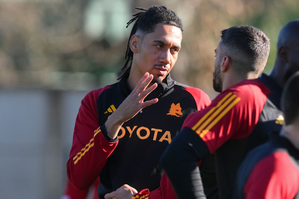 Chris Smalling in allenamento a Trigoria