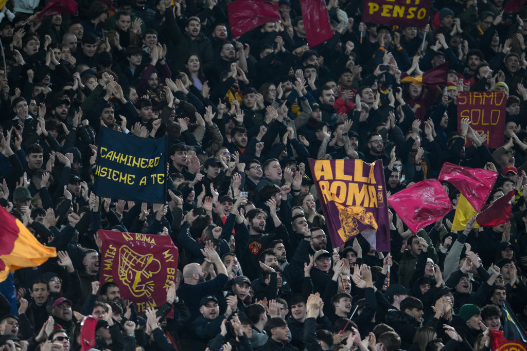 I tifosi giallorossi allo Stadio Olimpico durante Roma-Brighton