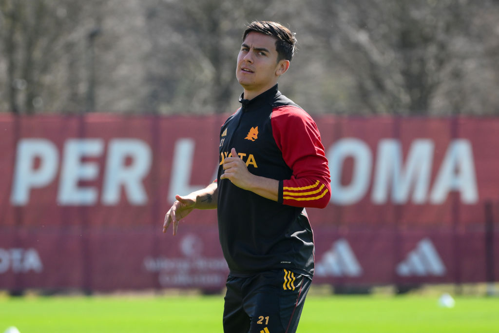 Paulo Dybala in allenamento a Trigoria