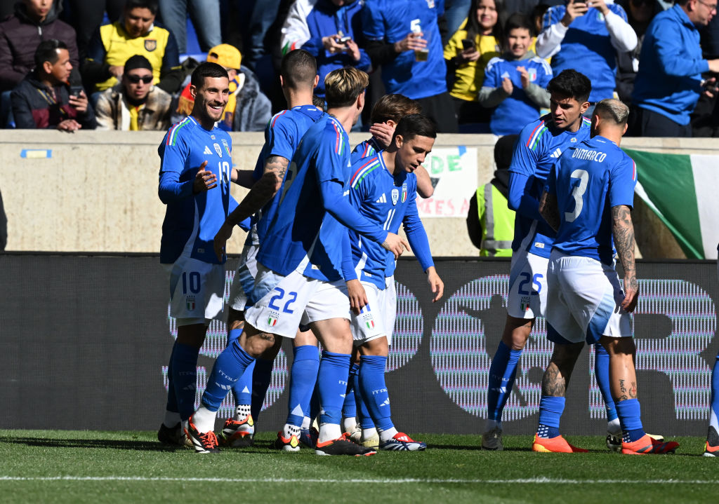 Pellegrini esulta dopo il gol con l'Ecuador