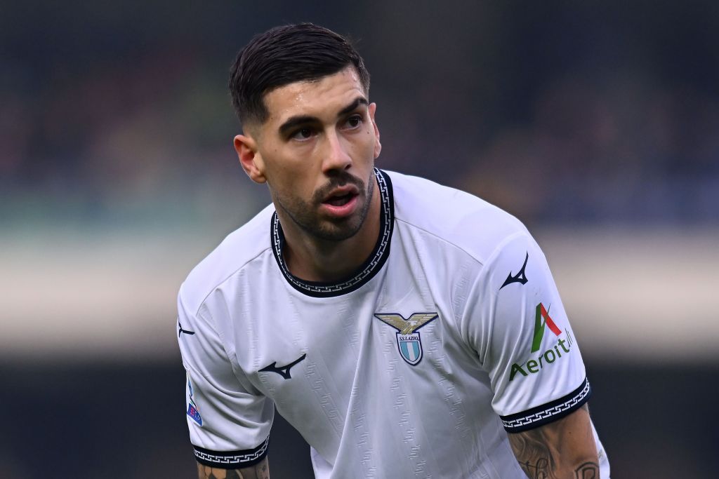 Zaccagni in campo con la maglia della Lazio