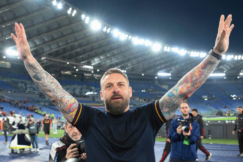 De Rossi esulta al termine del derby