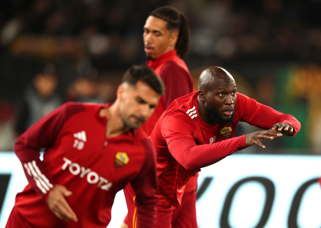 ROmelu Lukaku durate il riscaldamento contro il Milan