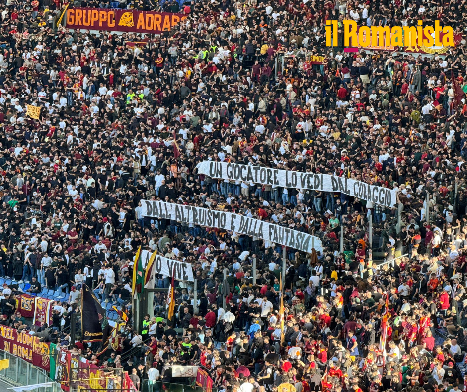 Lo striscione dedicato a Di Bartolomei