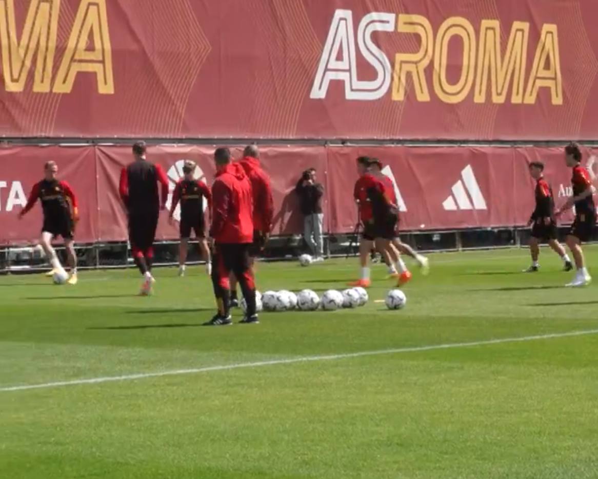 La Roma si allena a Trigoria