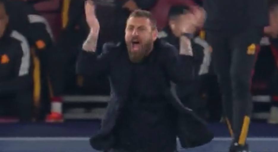 De Rossi in panchina durante Roma-Milan