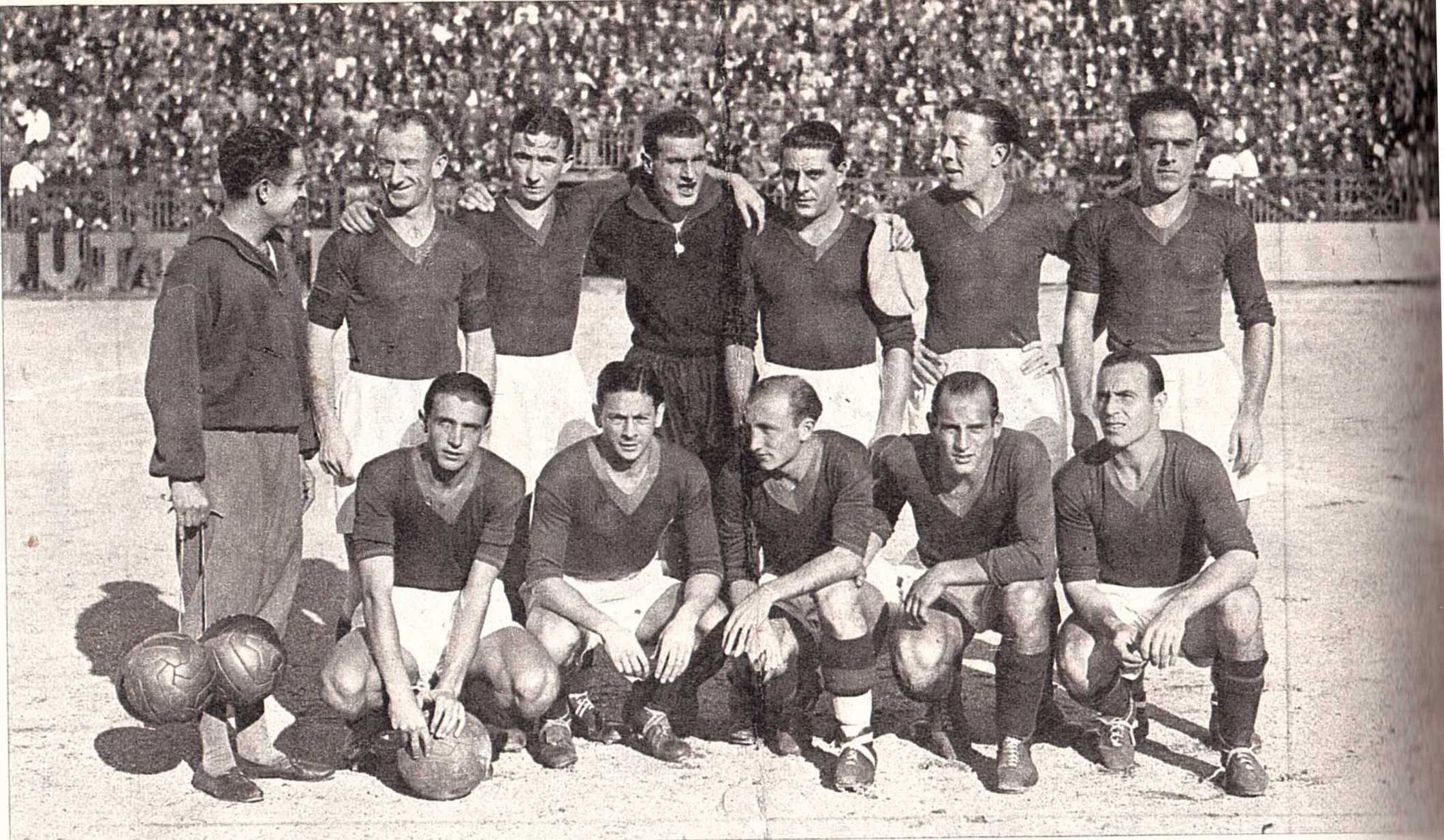 Una formazione della Roma nella stagione 1933-34