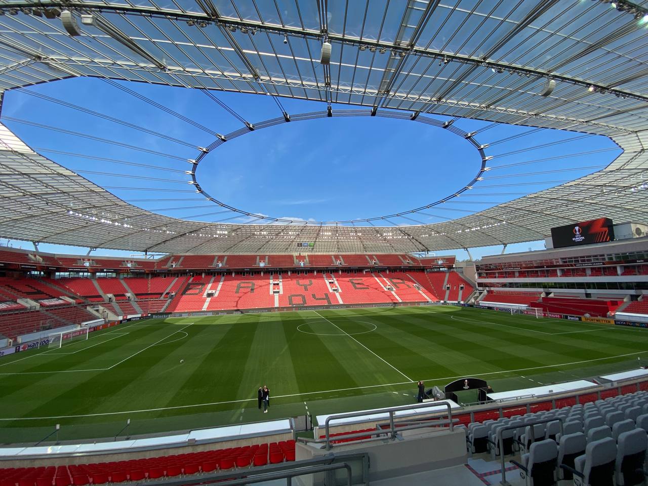 Quasi 2000 cuori romanisti in casa del Bayer Leverkusen