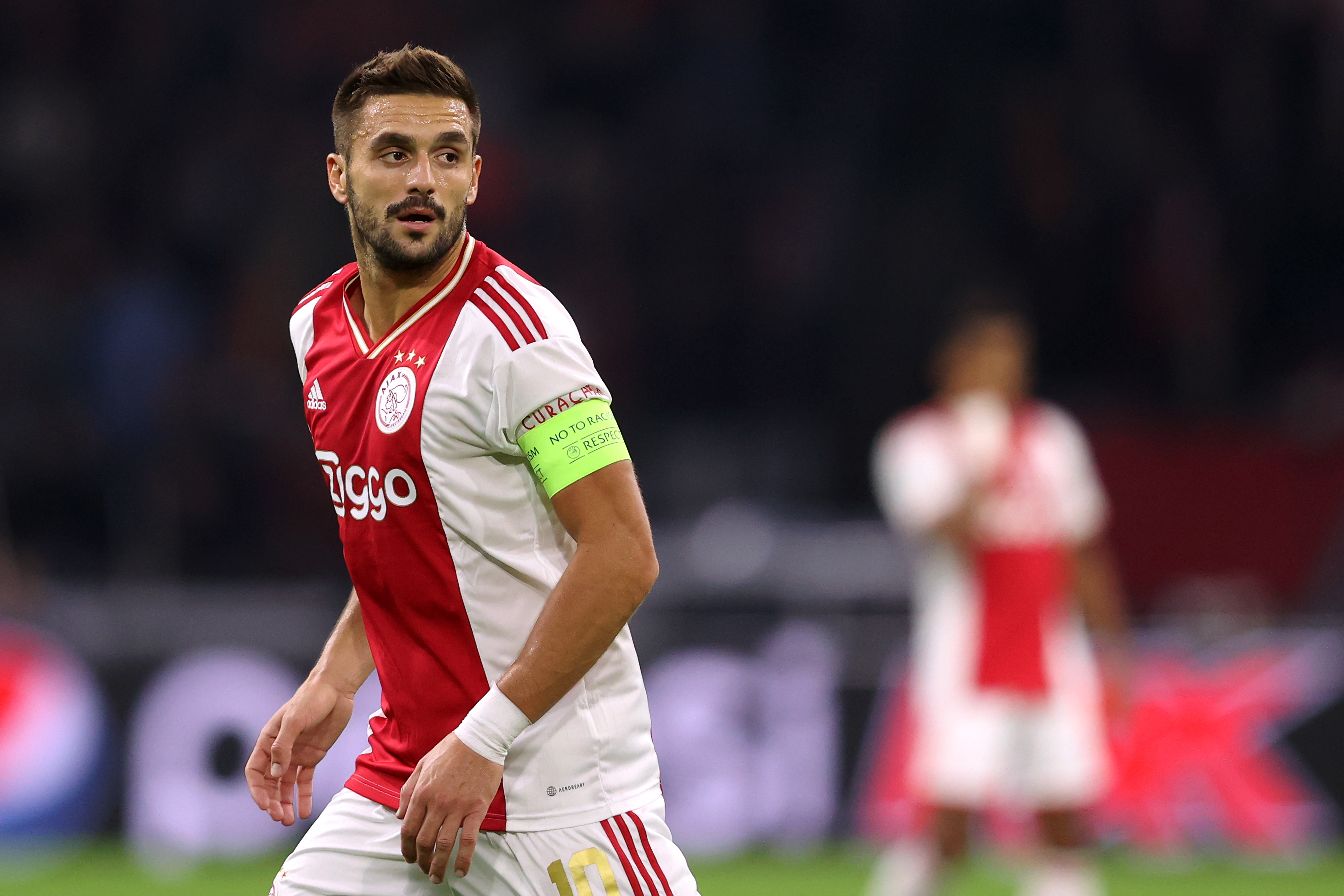 Dusan Tadic con la maglia dell'Ajax 