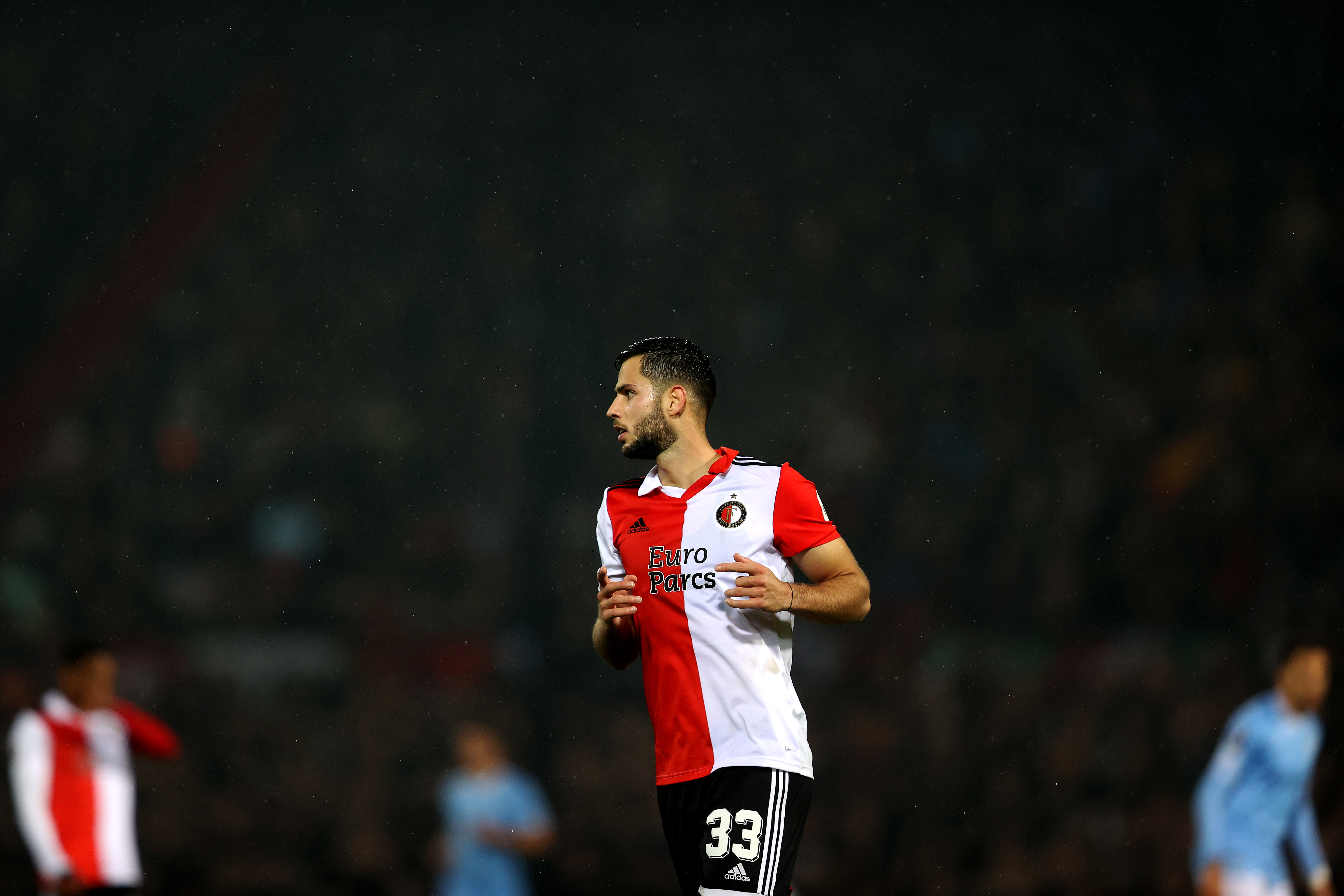 Dávid Hancko, difensore del Feyenoord, durante una partita