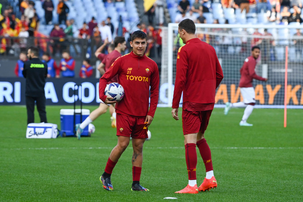 Dybala e Matic insieme durante il riscaldamento di Roma-Torino