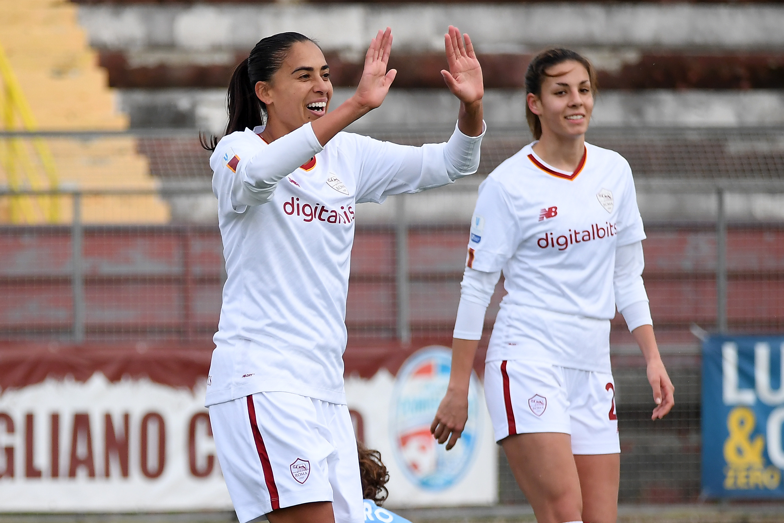 Esultanza della Roma Femminile dopo un gol