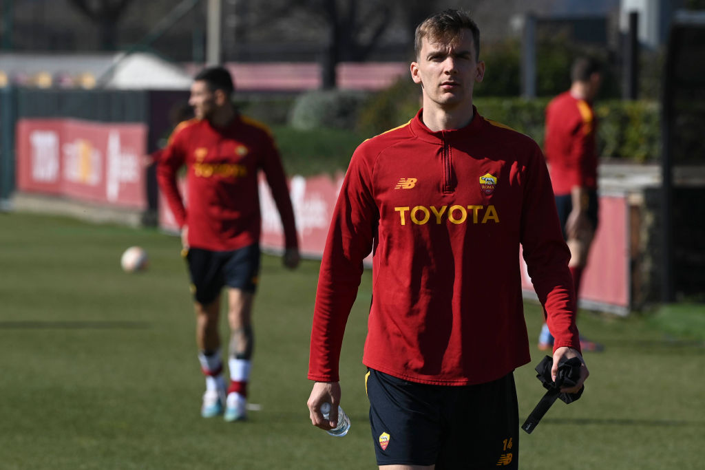 Llorente durante una sessione di allenamento a Trigoria