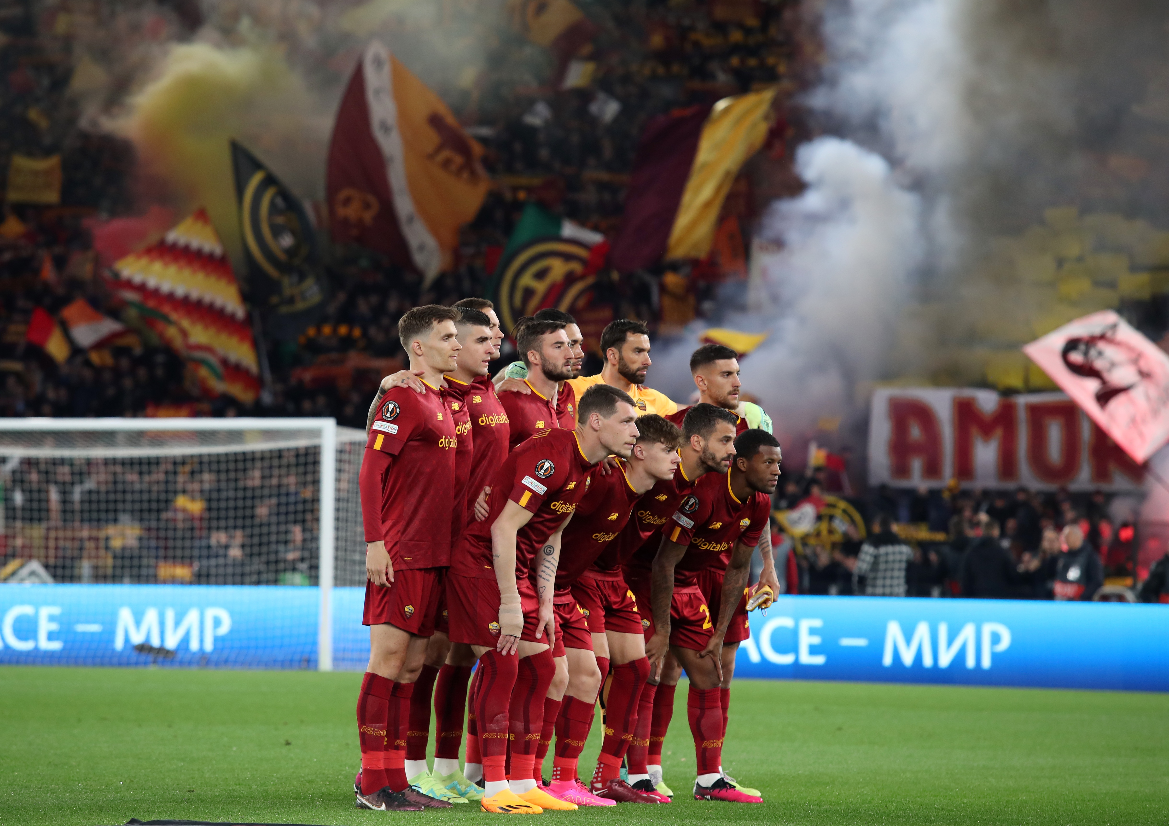 Foto di squadra prima di una partita