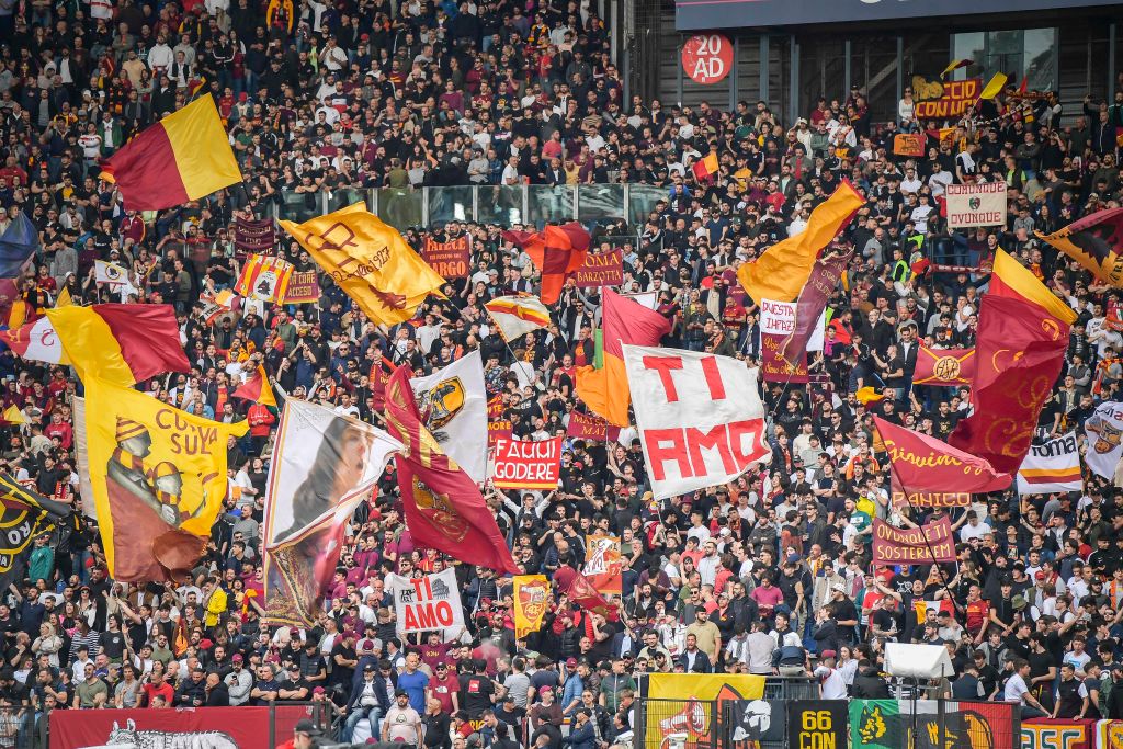 La Curva Sud in Roma-Milan 1-1 2022-2023